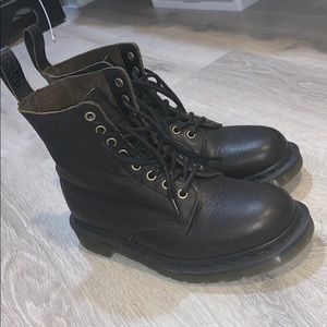 Dr. Martens- Dark brown leather